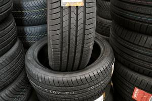 Gomme Nuove 205/45 R17 88W Victory Road HP XL - Es
