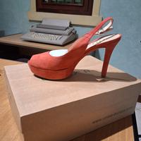 Scarpe colore corallo