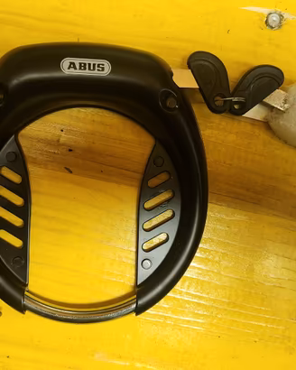 Antifurto bici ABUS da telaio blocca ruota