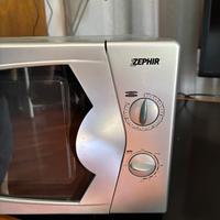 Forno microonde (piatto non gira)