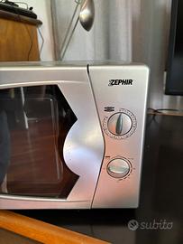 Forno microonde (piatto non gira)