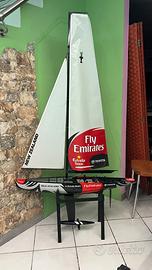 Modellino barca a vela Emirates Team New Zealand –