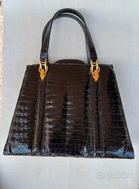 Borsa marrone effetto coccodrillo