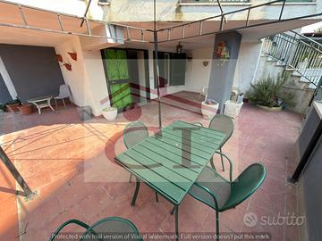 Villetta con spazio esterno cod. 038