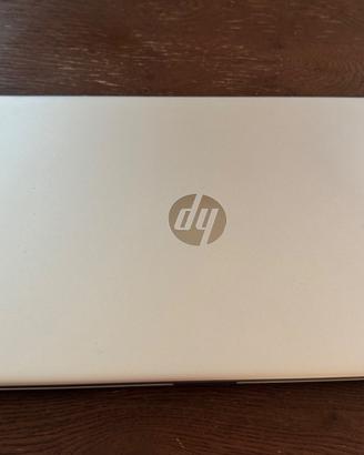Portatile HP - Intel Core i5 12a Gen / 8GB RAM (SE