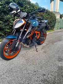 KTM 1290 Super Duke R - 2023
