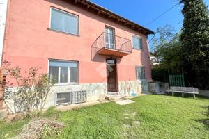 CASA SEMINDIPENDENTE A COSSOMBRATO