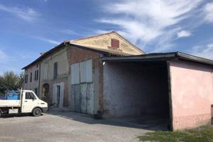 Immobile in asta di 536 m² con 5 locali a Roccabia