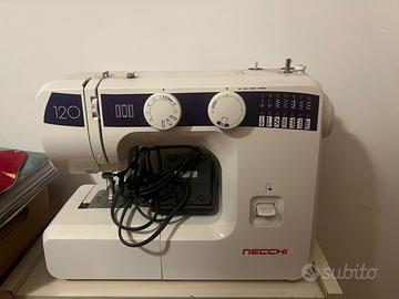 Macchina da Cucire Necchi 120
