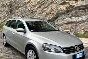 Macchina tipo Volkswagen Passat