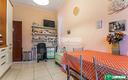 due-locali-con-cucina-abitabile-con-box-e-cantina