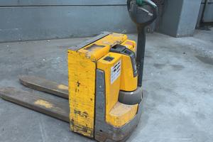 Transpalletel elettrico jungheinrich EJE C20