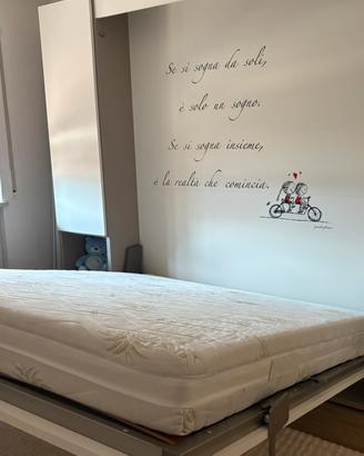 Letto matrimoniale completo a scomparsa