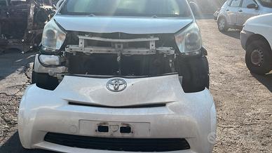 Ricambi usati di una TOYOTA IQ