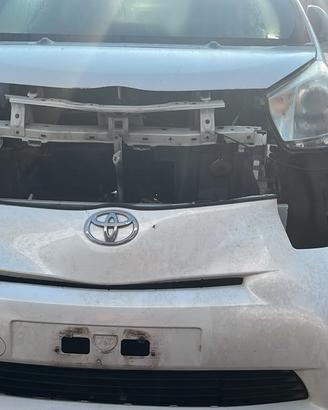 Ricambi usati di una TOYOTA IQ