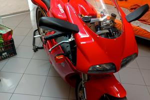 Ducati 996 prima serie 5000 km originali.