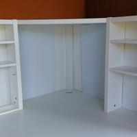 scrivania color bianco