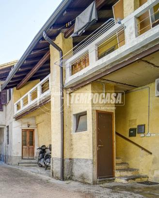 COMODO BILOCALE SENZA SPESE CONDOMINIALI!!!