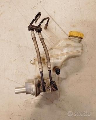 Vaschetta liquido freni e pompa freno Fiat Doblò 0