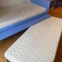 Letto singolo con letto sotto