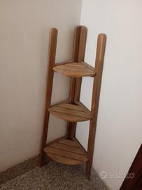 Angoliera in legno