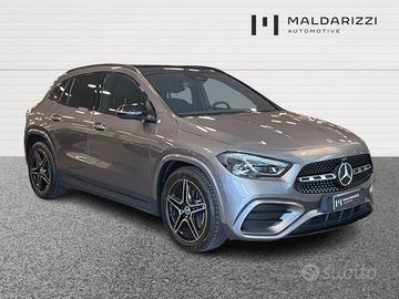 MERCEDES-BENZ GLA 200 d AMG Line Premium auto