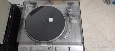 Giradischi Akai model AP-D30