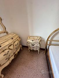 comodino camera da letto