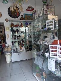 Negozio stagionale bijoux avviato finale ligure