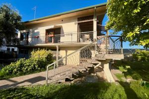 CASA INDIPENDENTE TRICAMERE: comfort energetico...