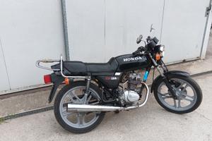 Honda CB 125 - 1981