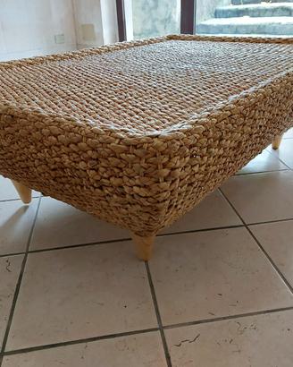 Tavolino in rattan