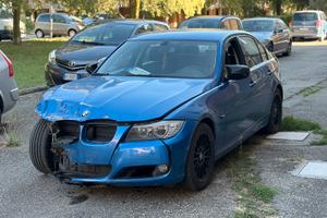 Bmw 320 diesel 177cv si vende solo come ricambi