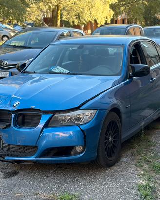 Bmw 320 diesel 177cv si vende solo come ricambi