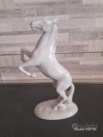cavallo rampante in porcellana royal dux bohemia