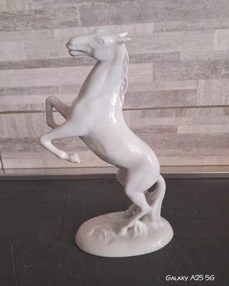 cavallo rampante in porcellana royal dux bohemia