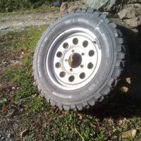 4 gomme tassellate Gimny con cerchioni