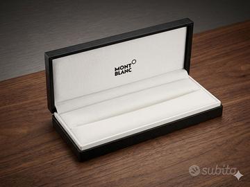 Penna Mont Blanc praticamente nuova.