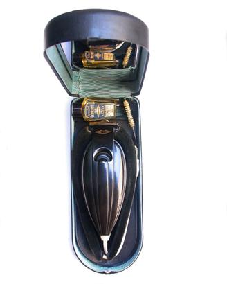 Museo del  Rasoio  dal 1930 - 1980