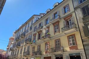 MONOLOCALE A TORINO