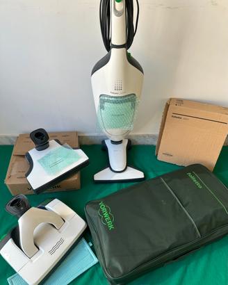 Folletto vk220s completa di tutto in garanzia