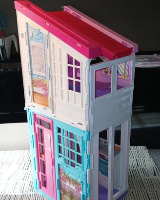 Casa di Barbie Malibu - con accessori