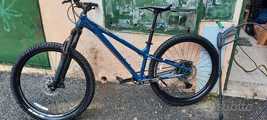 bici inglese Mantra trail Saracen 2021