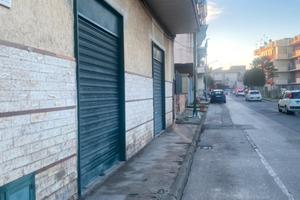 Cardito locale commerciale