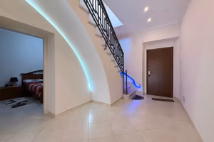 Casa singola bilivelli ristrutturata