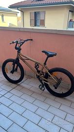 BMX Decathlon BTwin XUPP