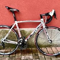 Bici da corsa OLMO DEEP VELOCE +ruote Team Vision