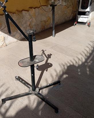 cavalletto per manutenzione bici