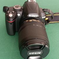 Nikon d3000 + nikkor af s 18-105