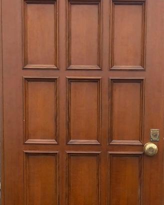 porte in legno massello di noce